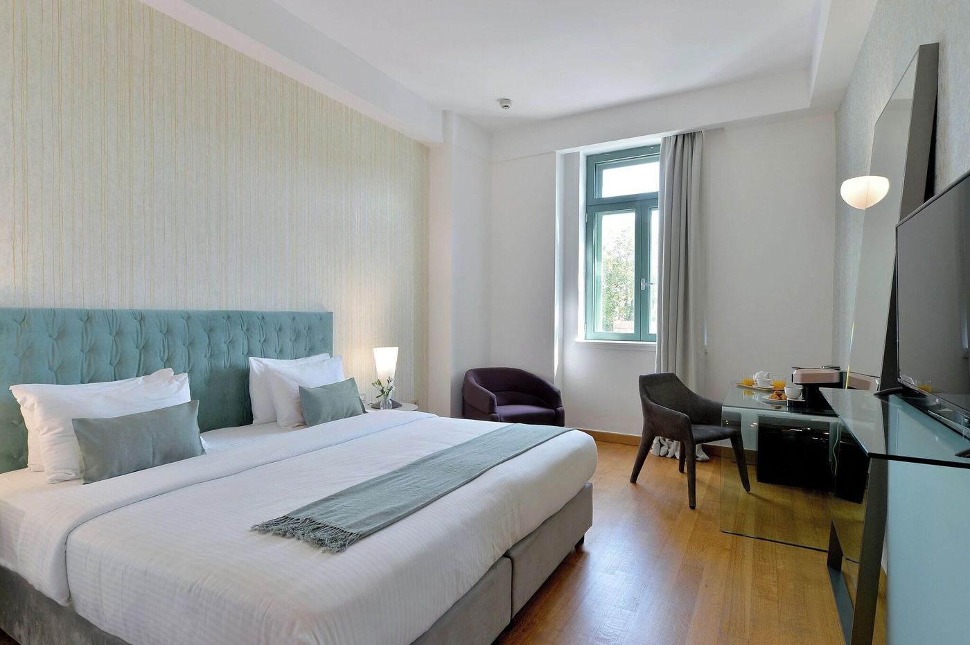 Athenaeum-Eridanus-Luxury-Hotel-Room-40