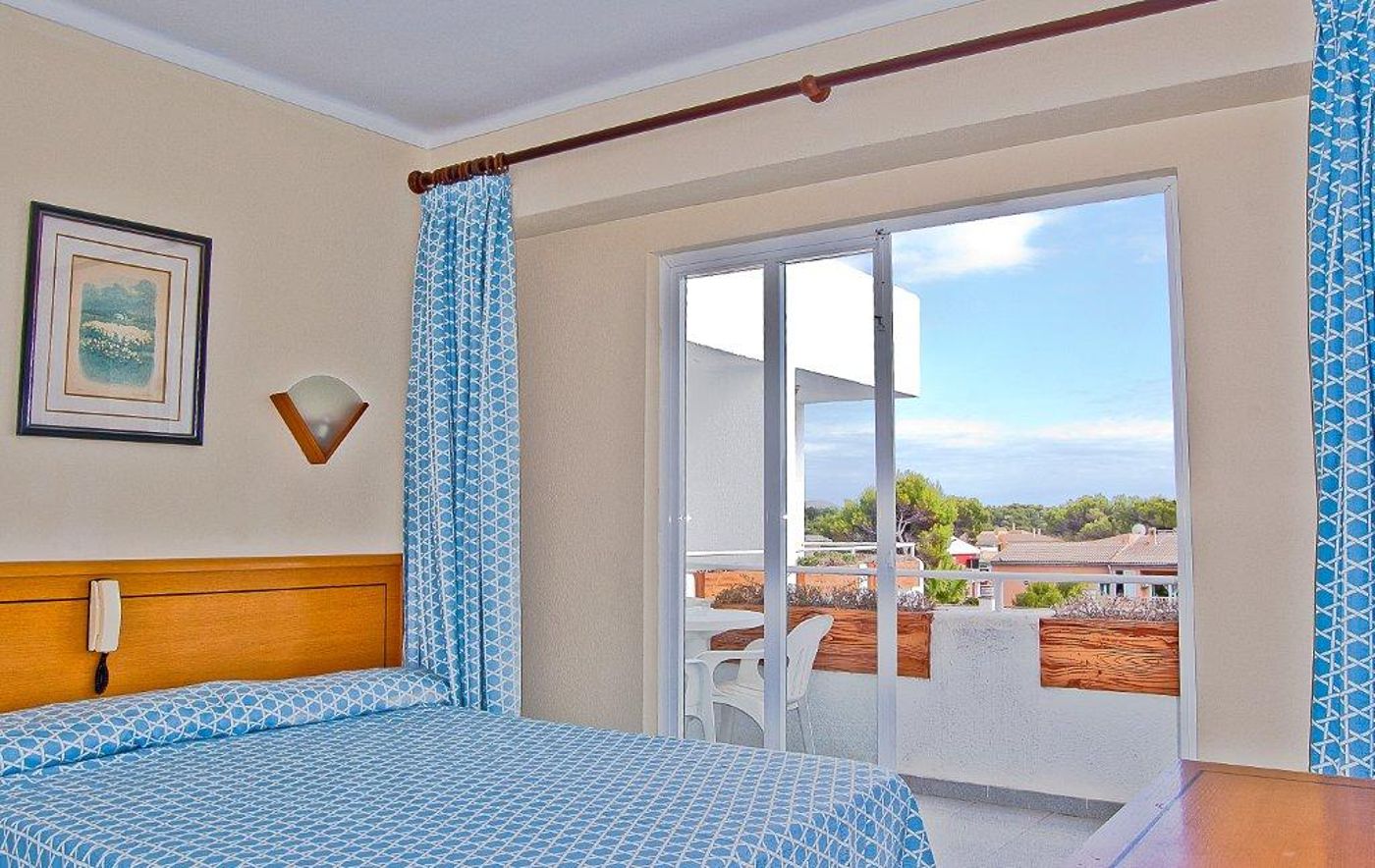 BQ Sarah - Adults Only