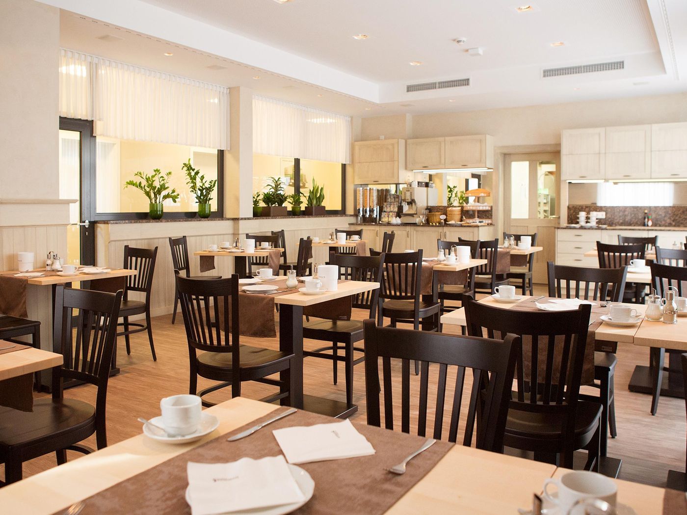 Hotel and Restaurant Goldener Pfug-Germany-LUDWIGSBURG-General view-8