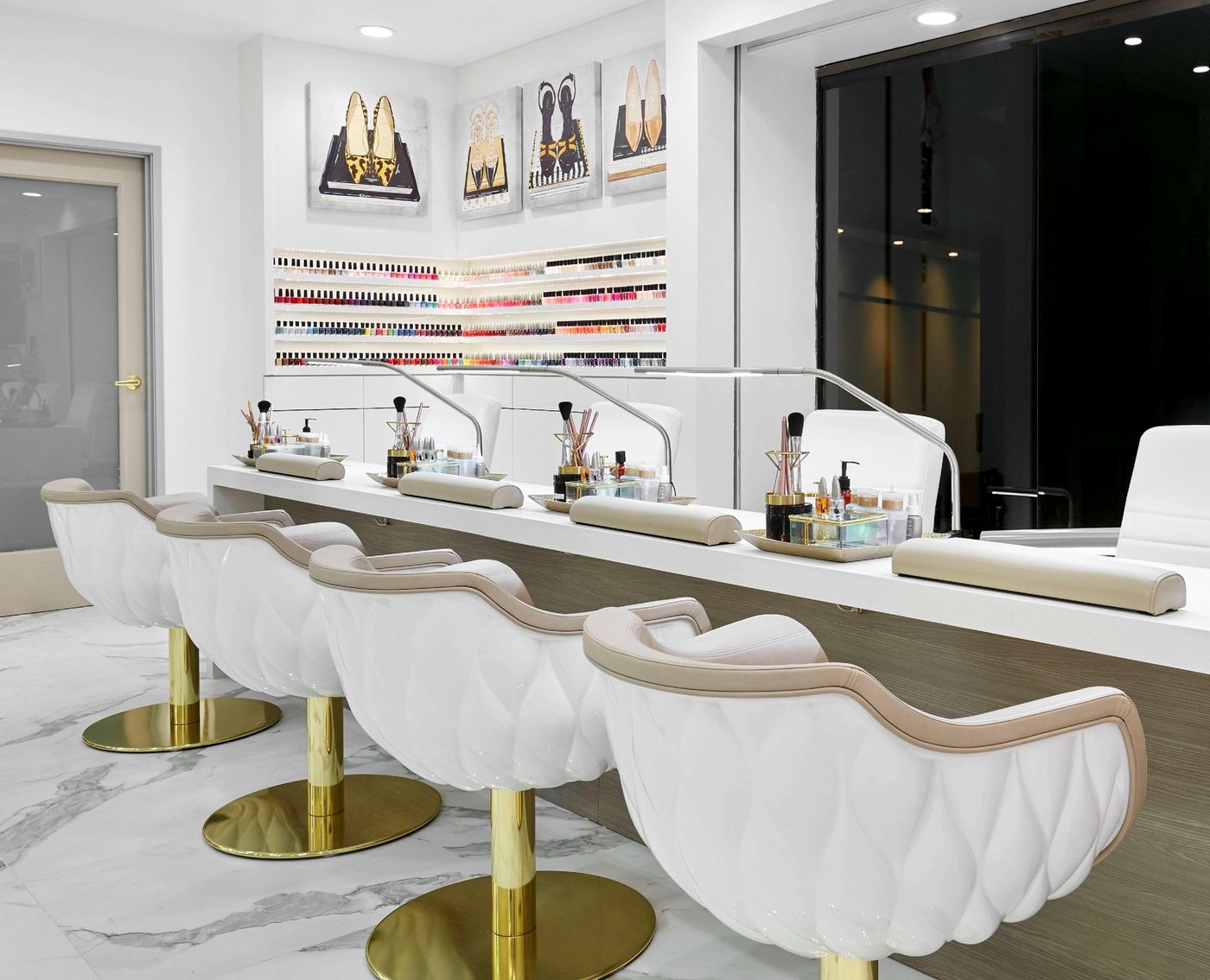 Hilton-Anaheim-Sports-and-Entertainment-8