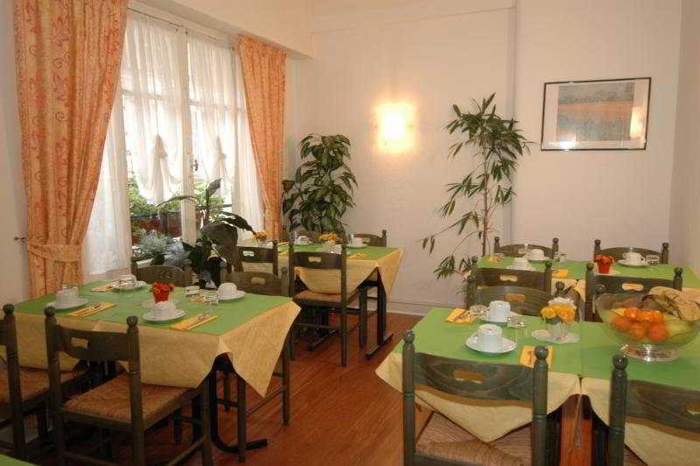 Lafayette-Restaurant-19