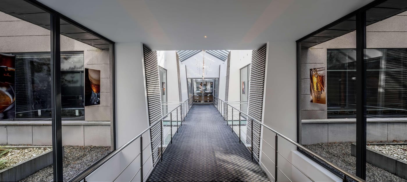 NH-Brussels-EU-Berlaymont-Lobby-13