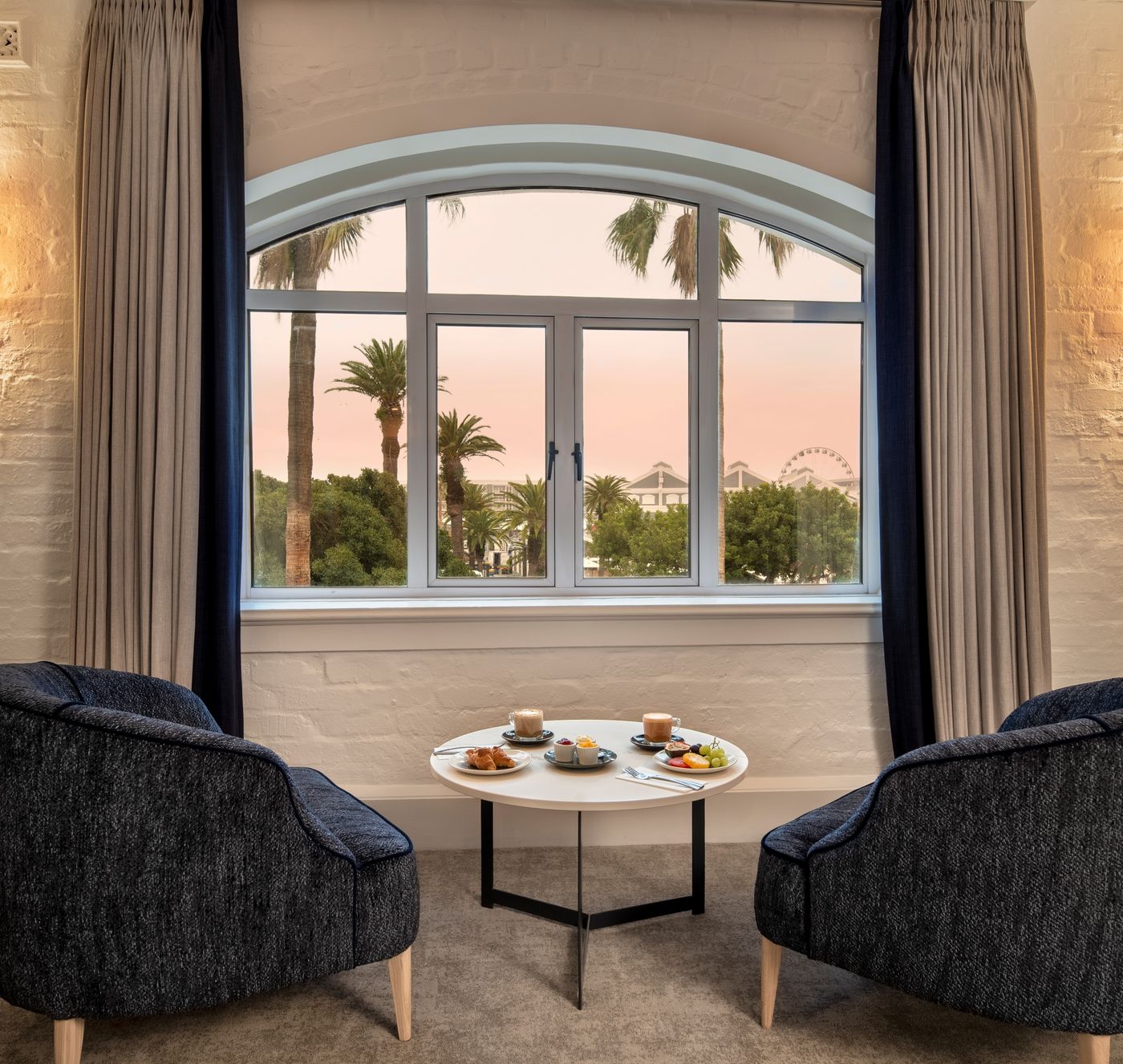 Victoria---Alfred-Hotel-by-Newmark-Room-2