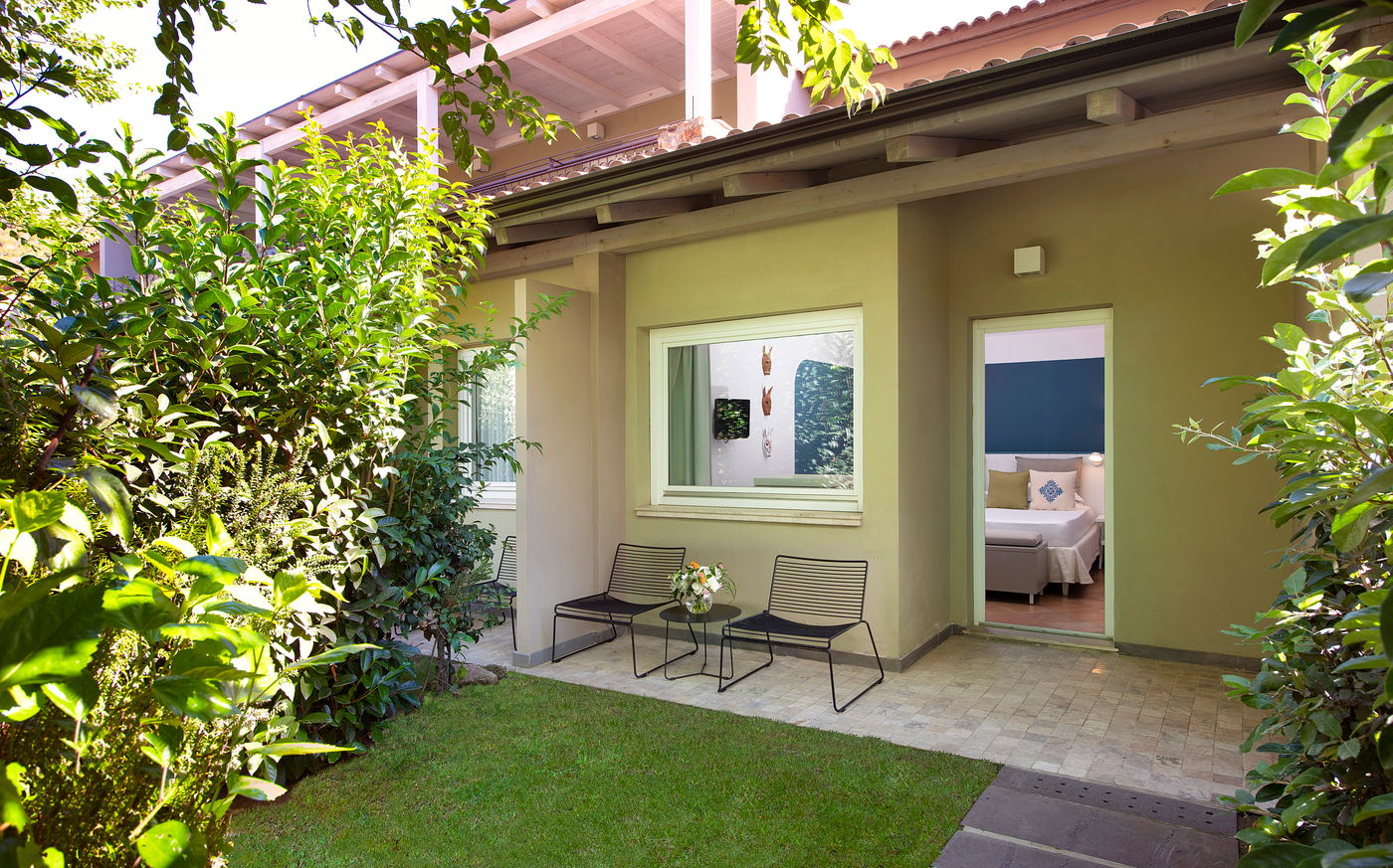 Chia-Laguna---Hotel-Village-Room-10