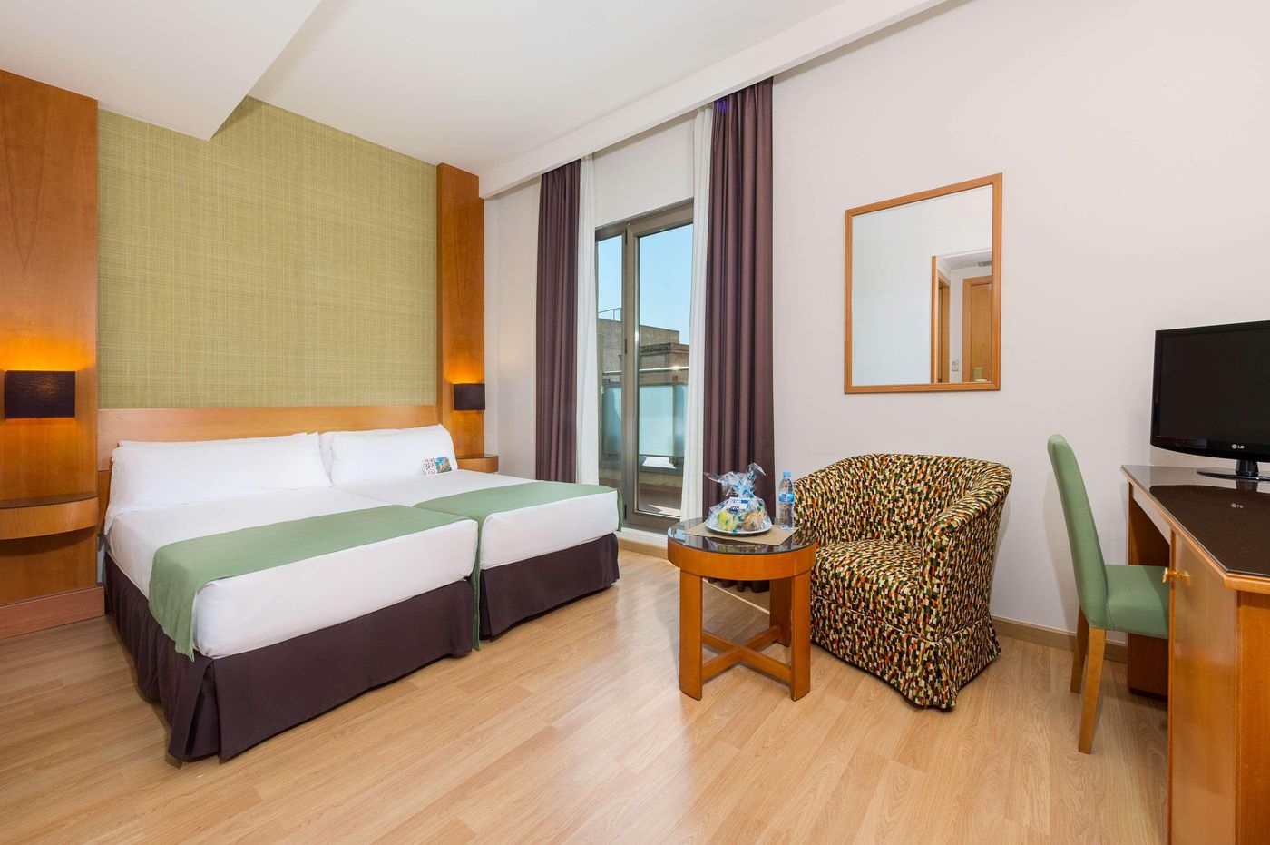 TRYP-Ciudad-de-Elche-Hotel-Room-6