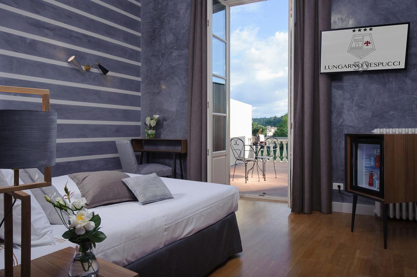 Hotel-Lungarno-Vespucci-50-Room-2