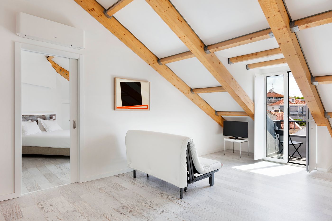 Hello-Lisbon-Castelo-Apartments-Room-20