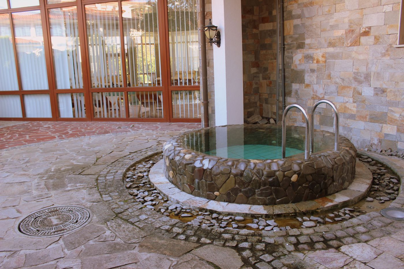 Royal-Palace-Helena-Sands-General-view-6