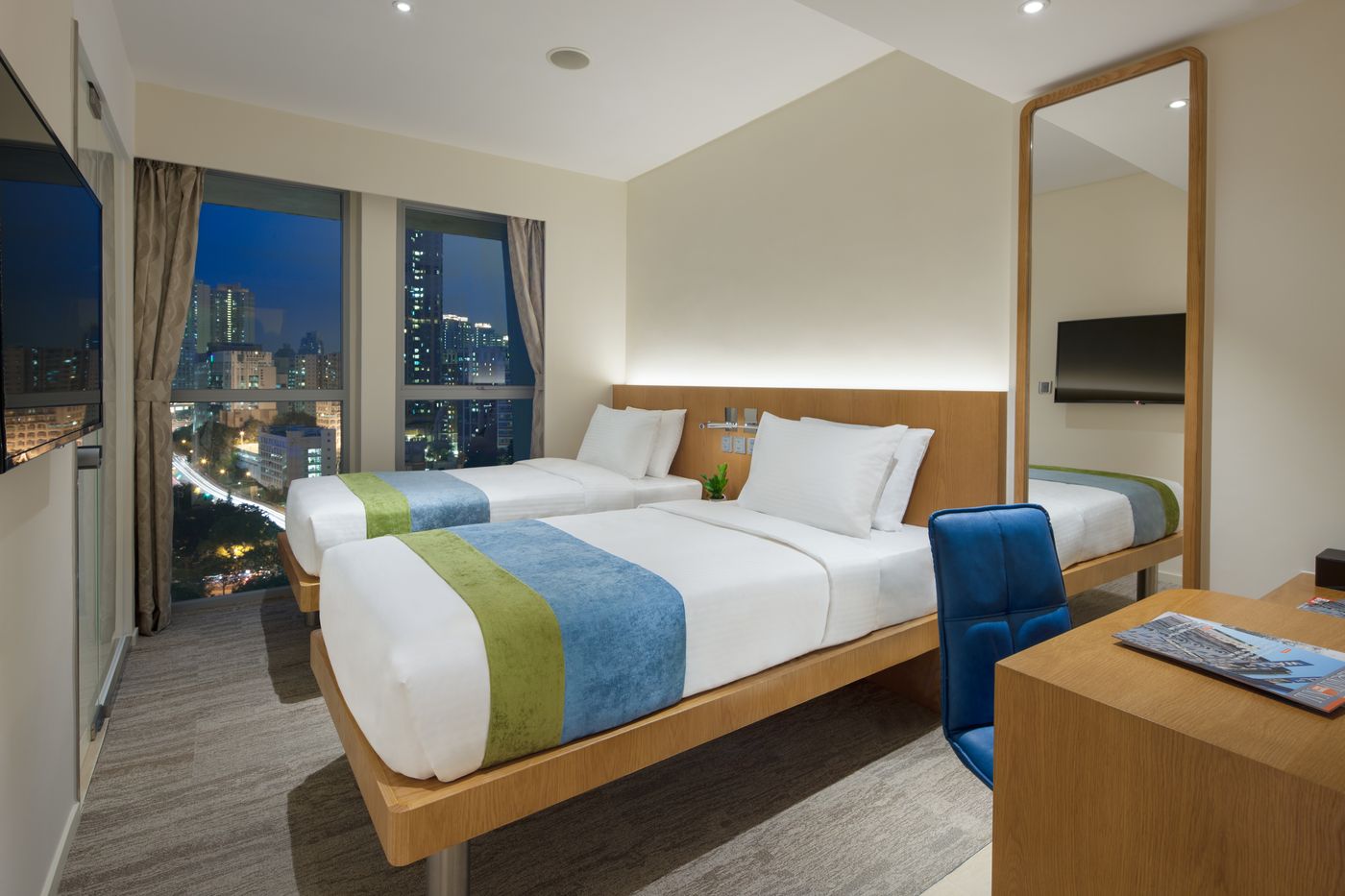 SUMMIT-VIEW-KOWLOON-Room-3
