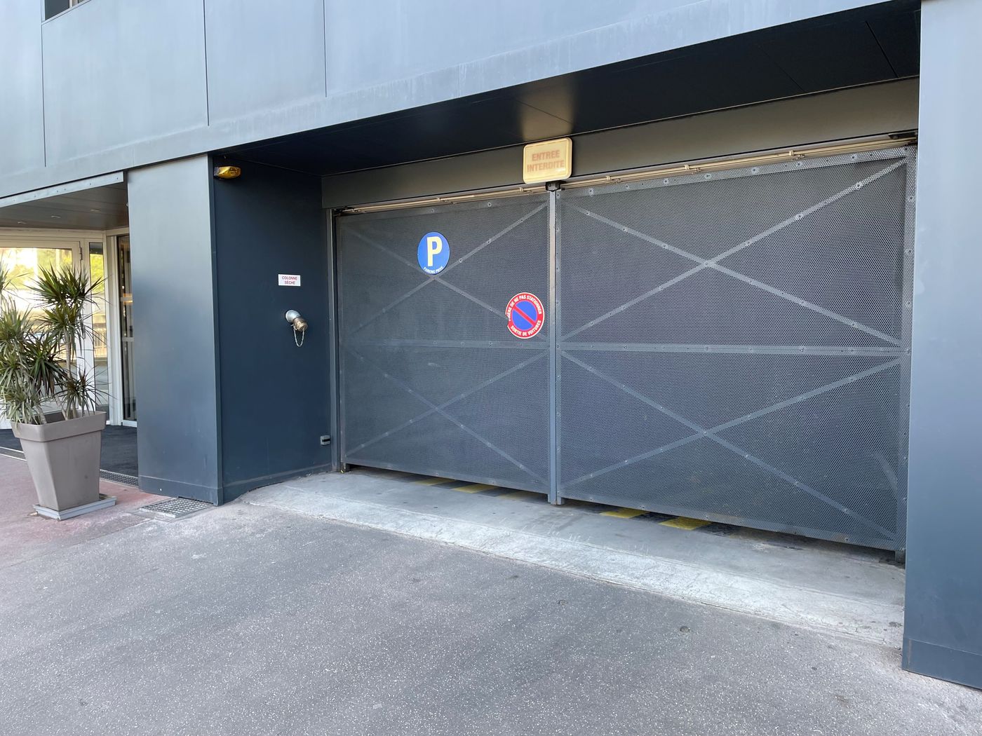 Hotel-Abrial-Cannes-Centre-General-view-5