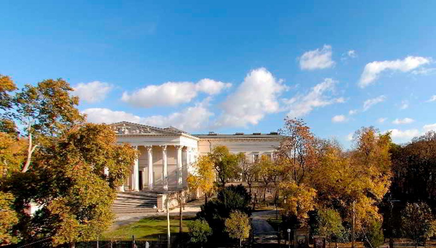 Budapest Museum Central-Hungary-BUDAPEST-General view-1