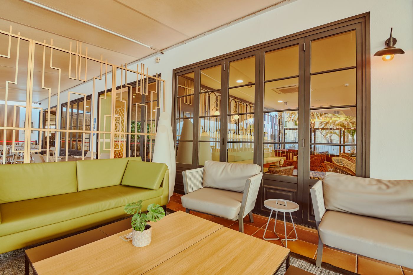 Gloria-Izaro-Club-Hotel-Terrace-28