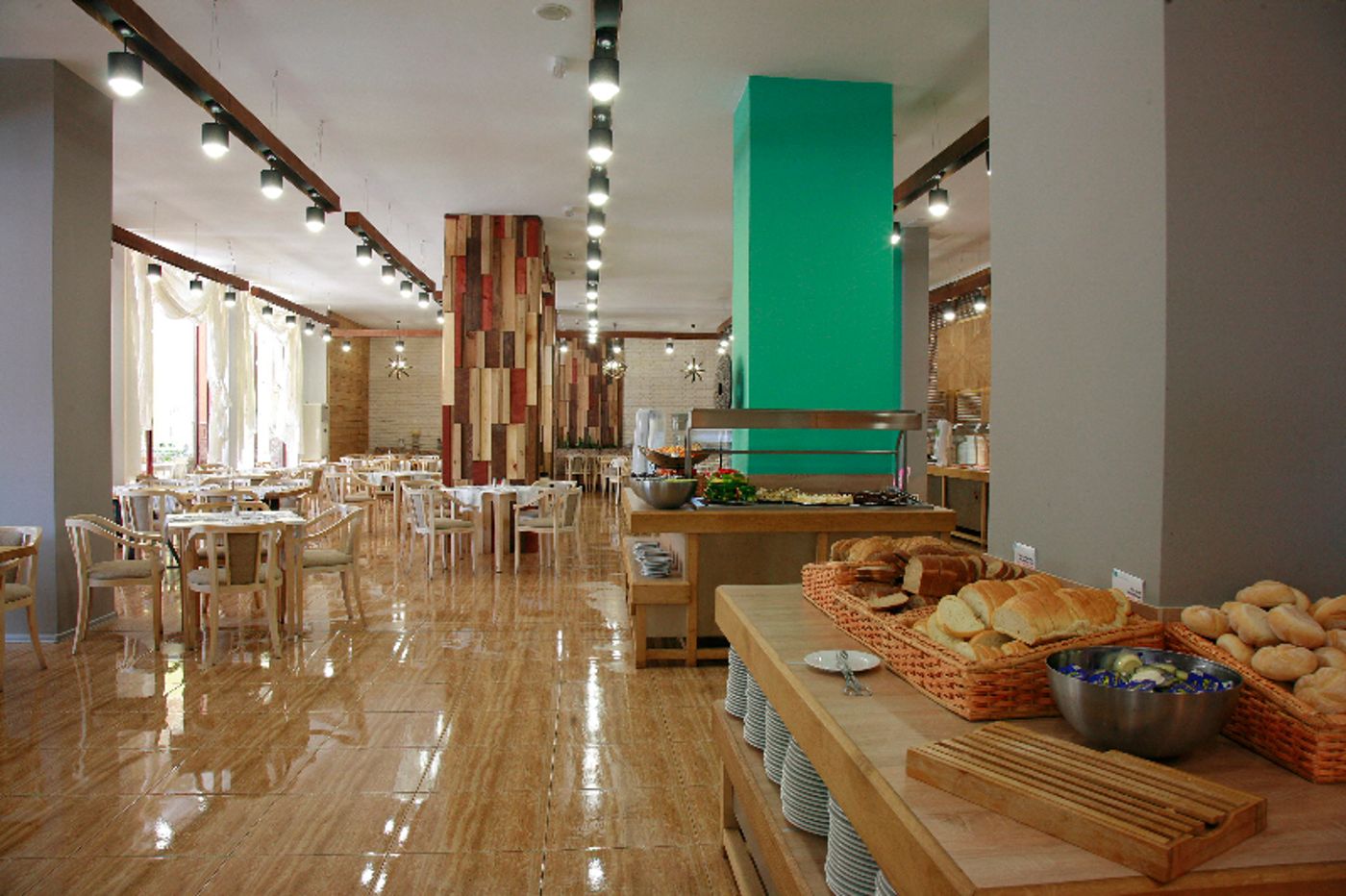 Alba-Restaurant-33
