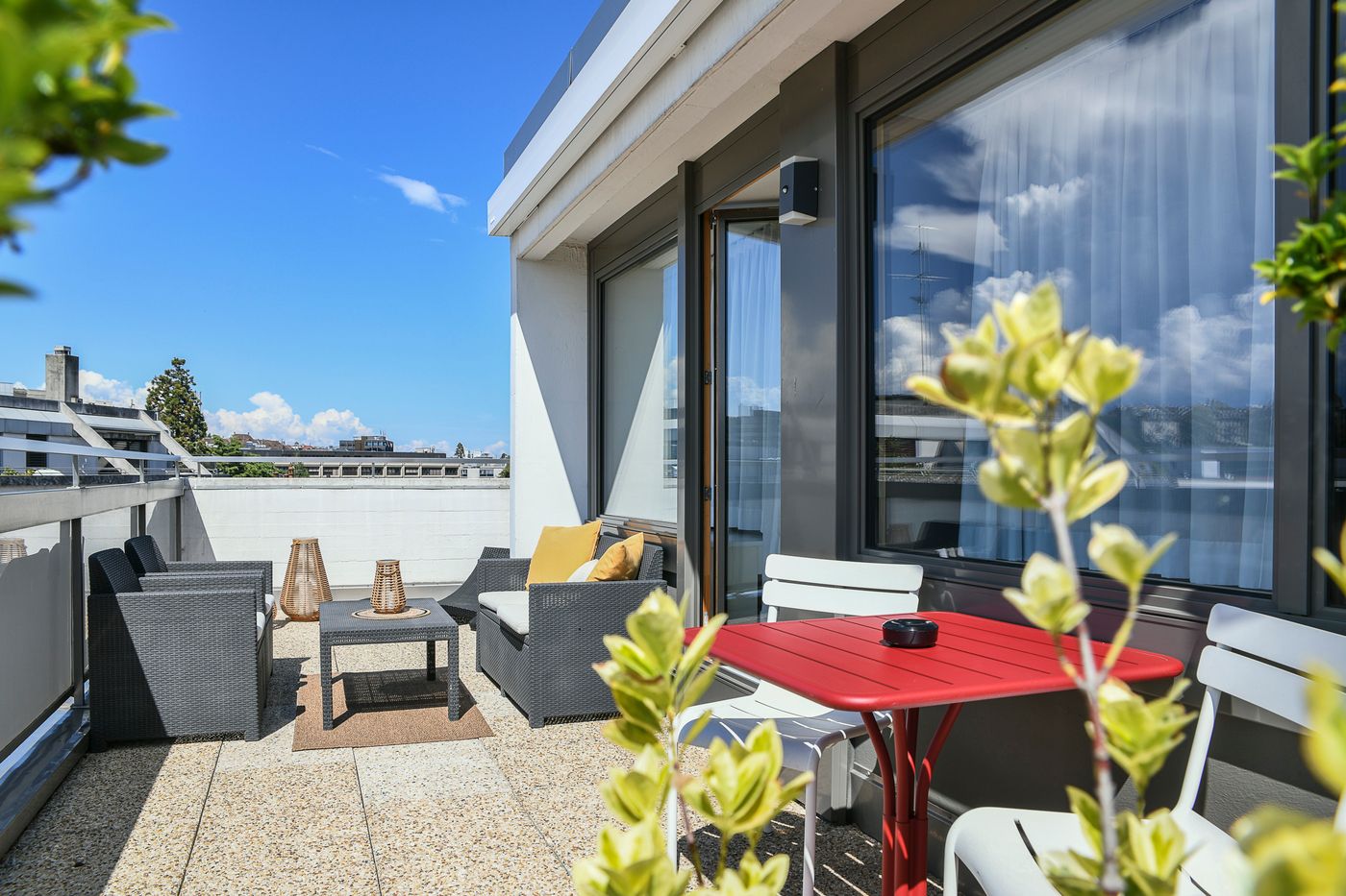 Home-Swiss-Hotel-Room-7