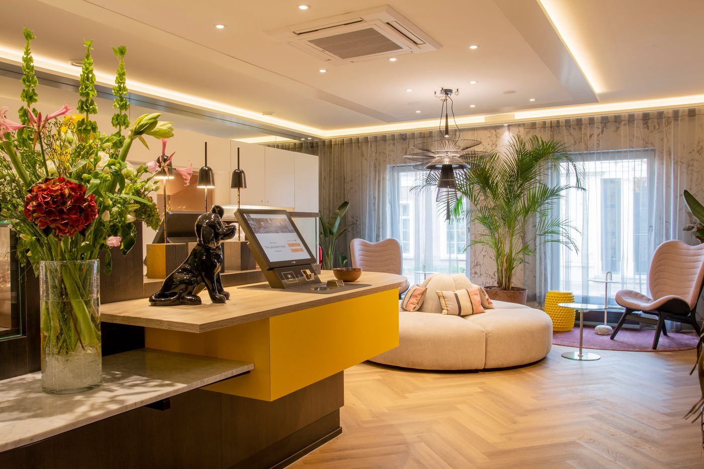Lancaster-Hotel-Amsterdam-Lobby-10