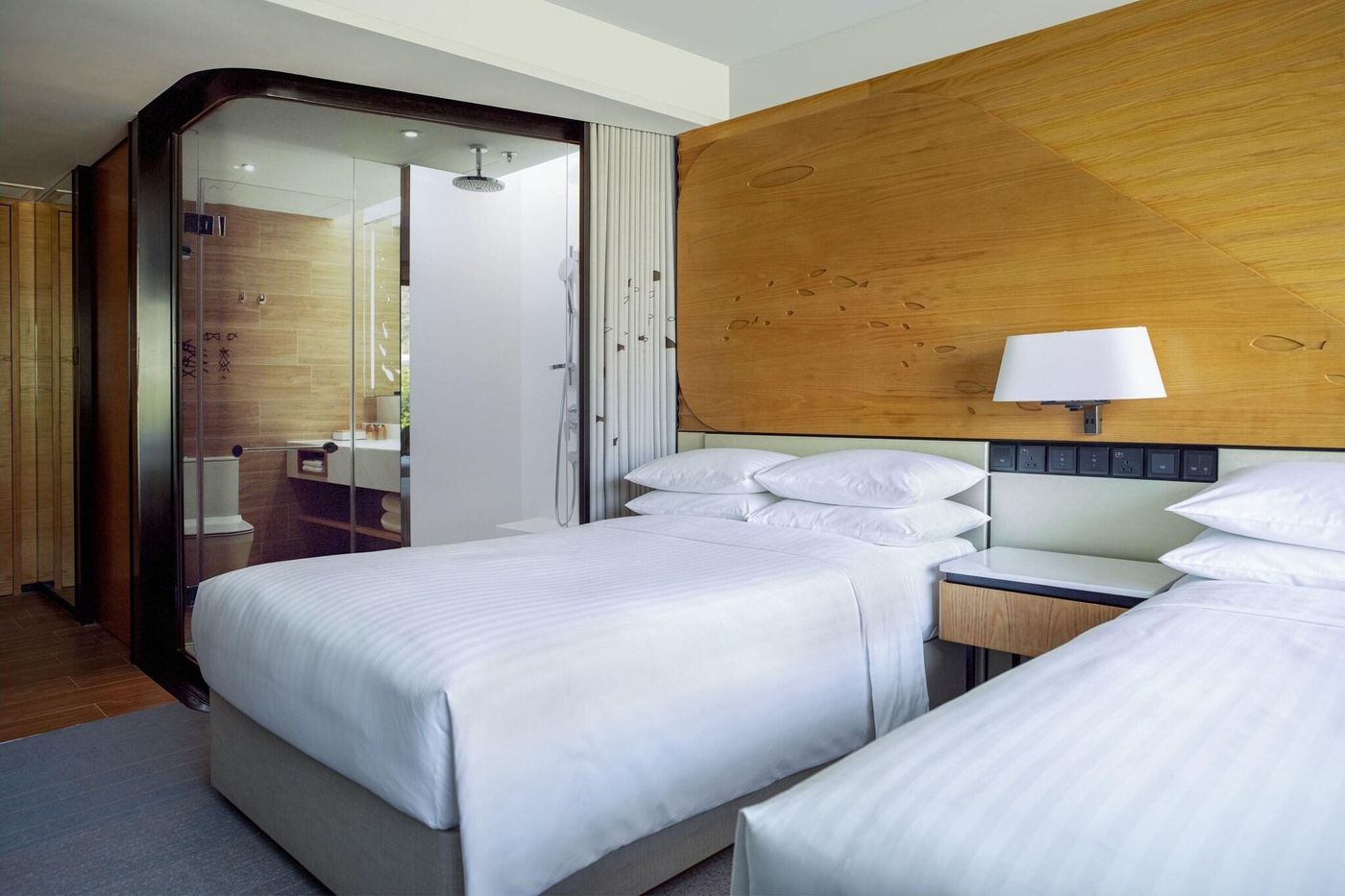 Hong-Kong-Ocean-Park-Marriott-Hotel-Room-29