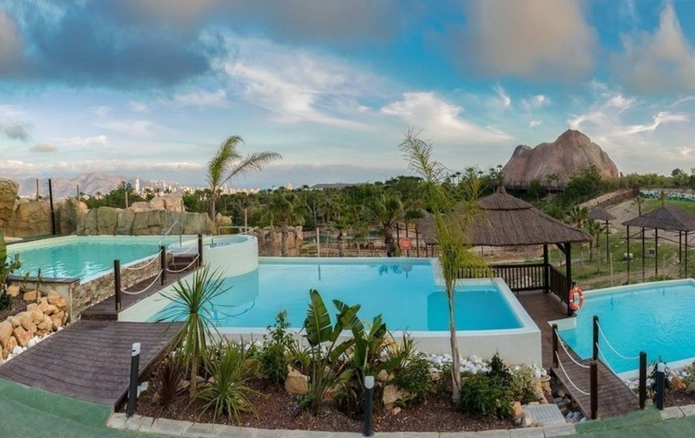 Magic Natura Animal Waterpark and Polynesian Lodge Resort