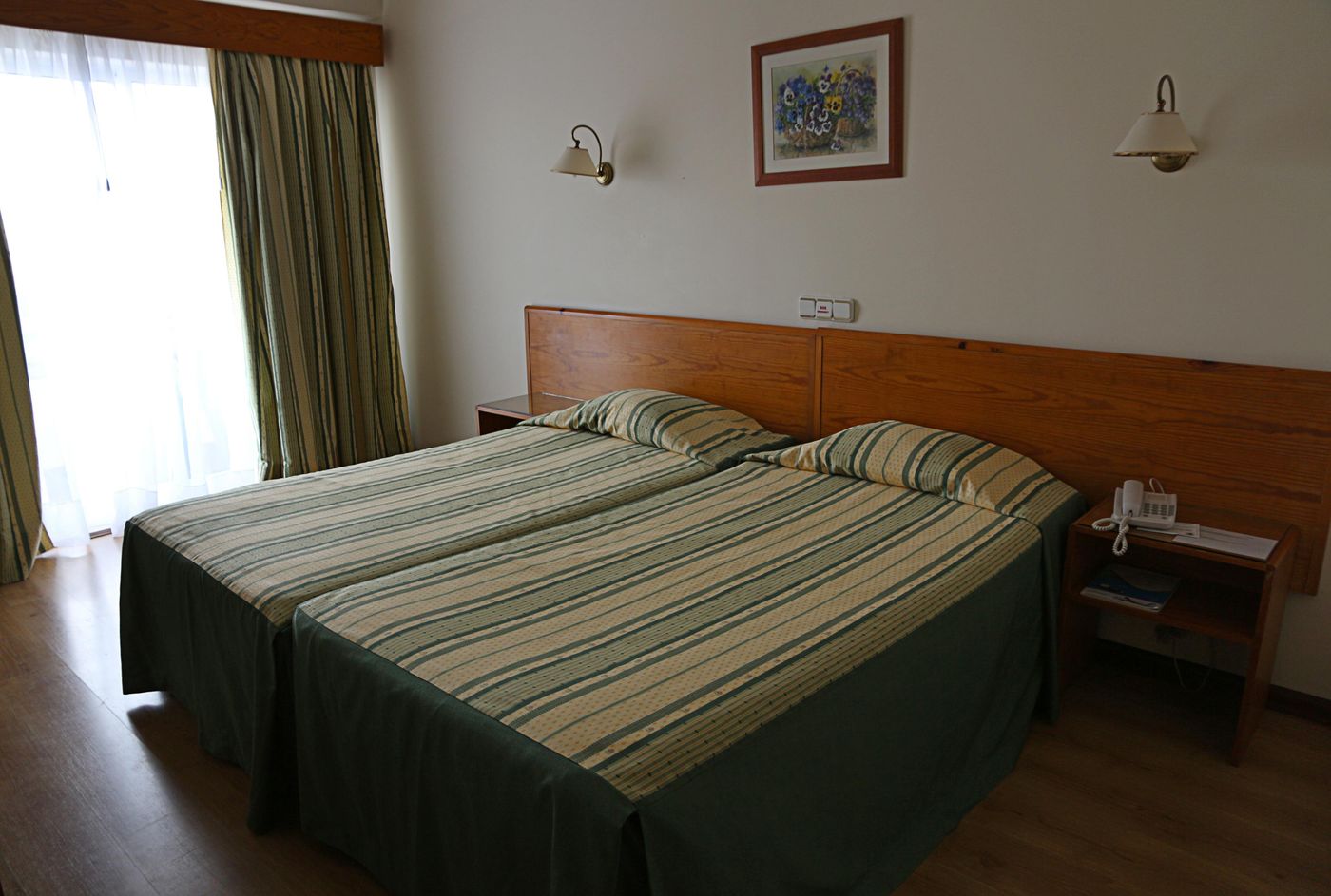 Ponta-Delgada-Room-13