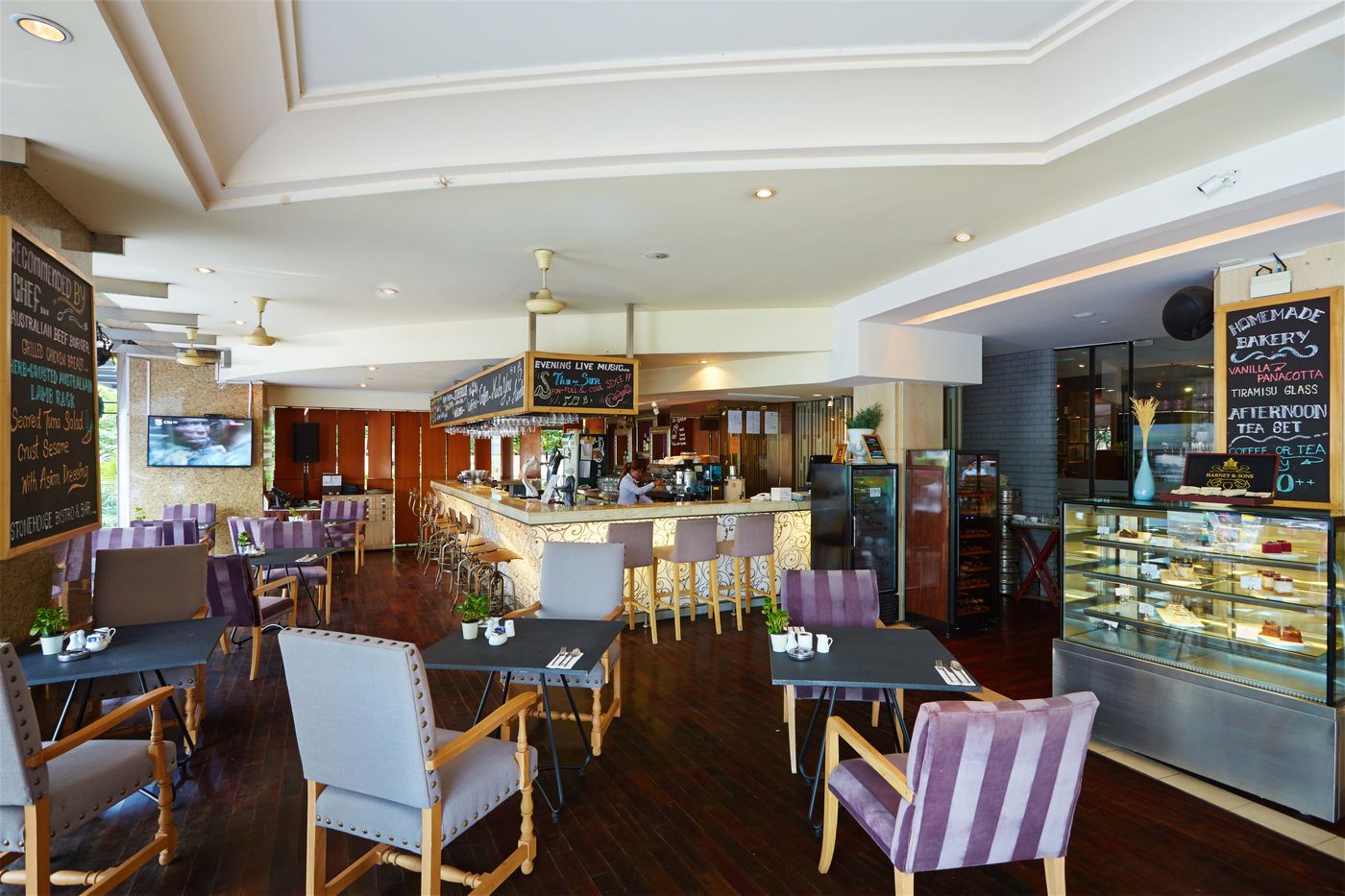 The-Duchess-Hotel-Bar-8