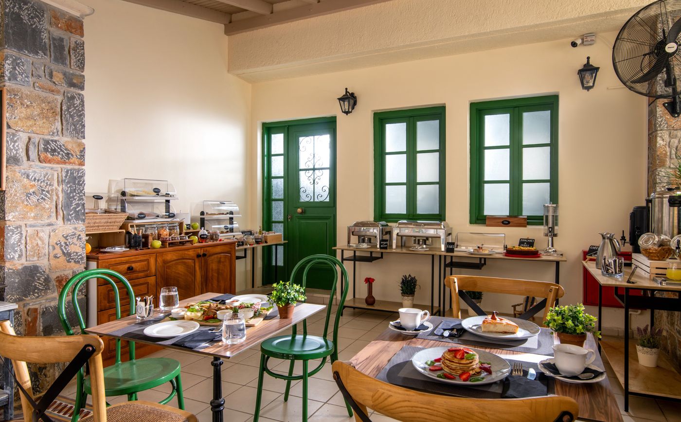 Villa-Elite---Adult-Only-Restaurant-48