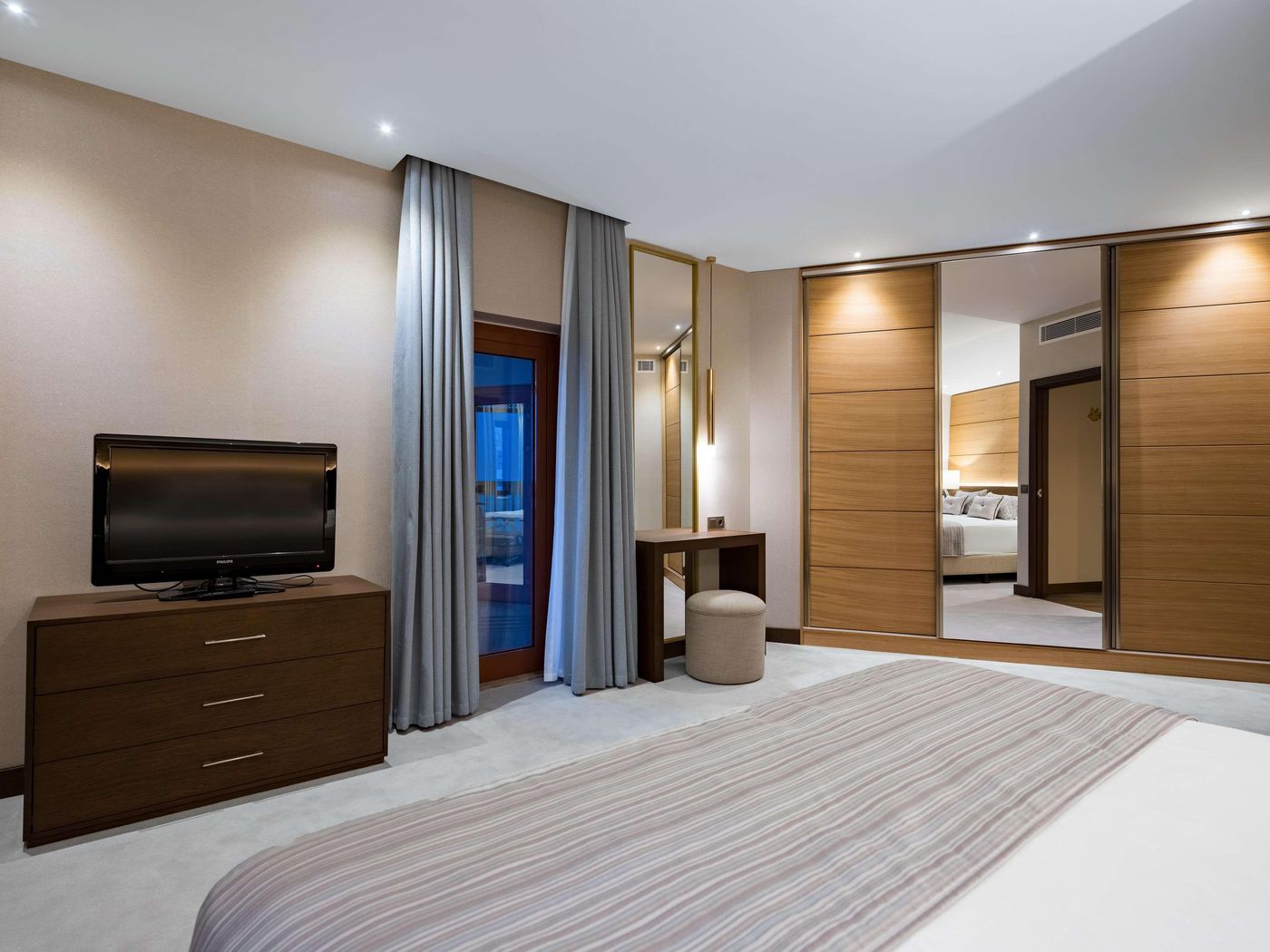 Papillon-Belvil-Room-37