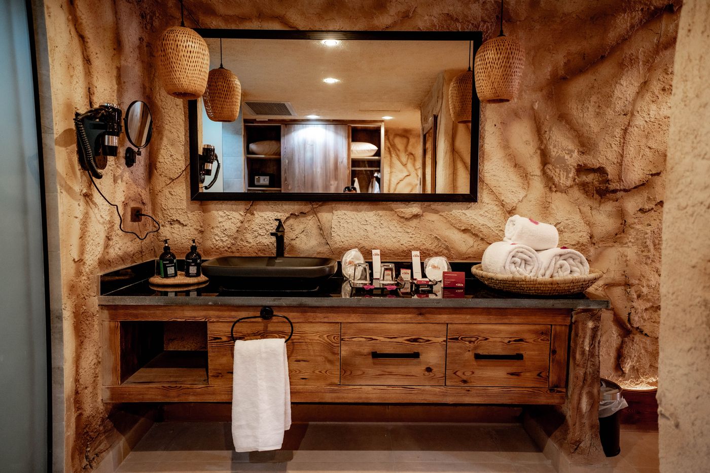 Caves Beach Resort - Adults Only (16+)