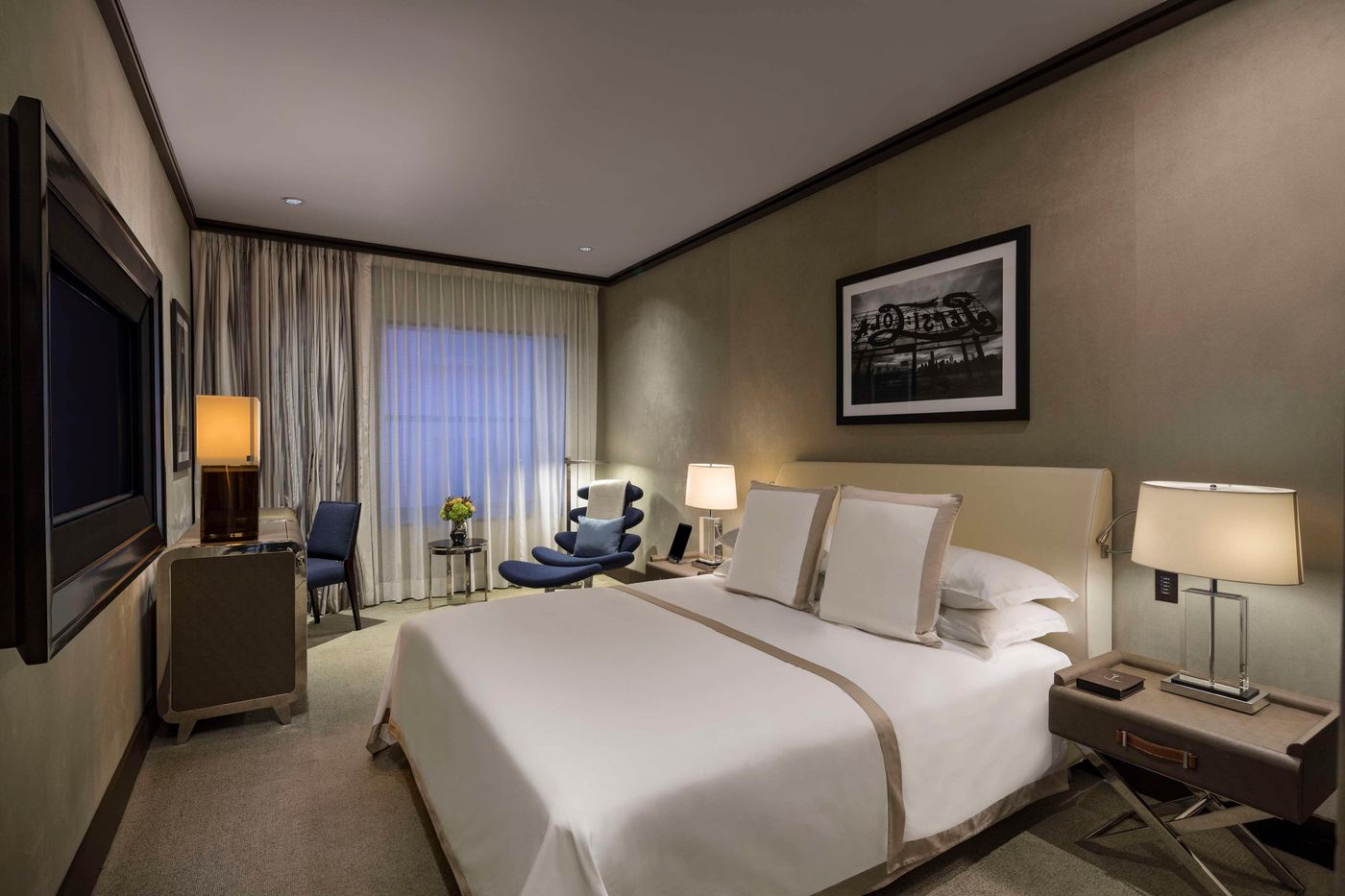 The-Chatwal-in-the-unbound-Collection-Room-39