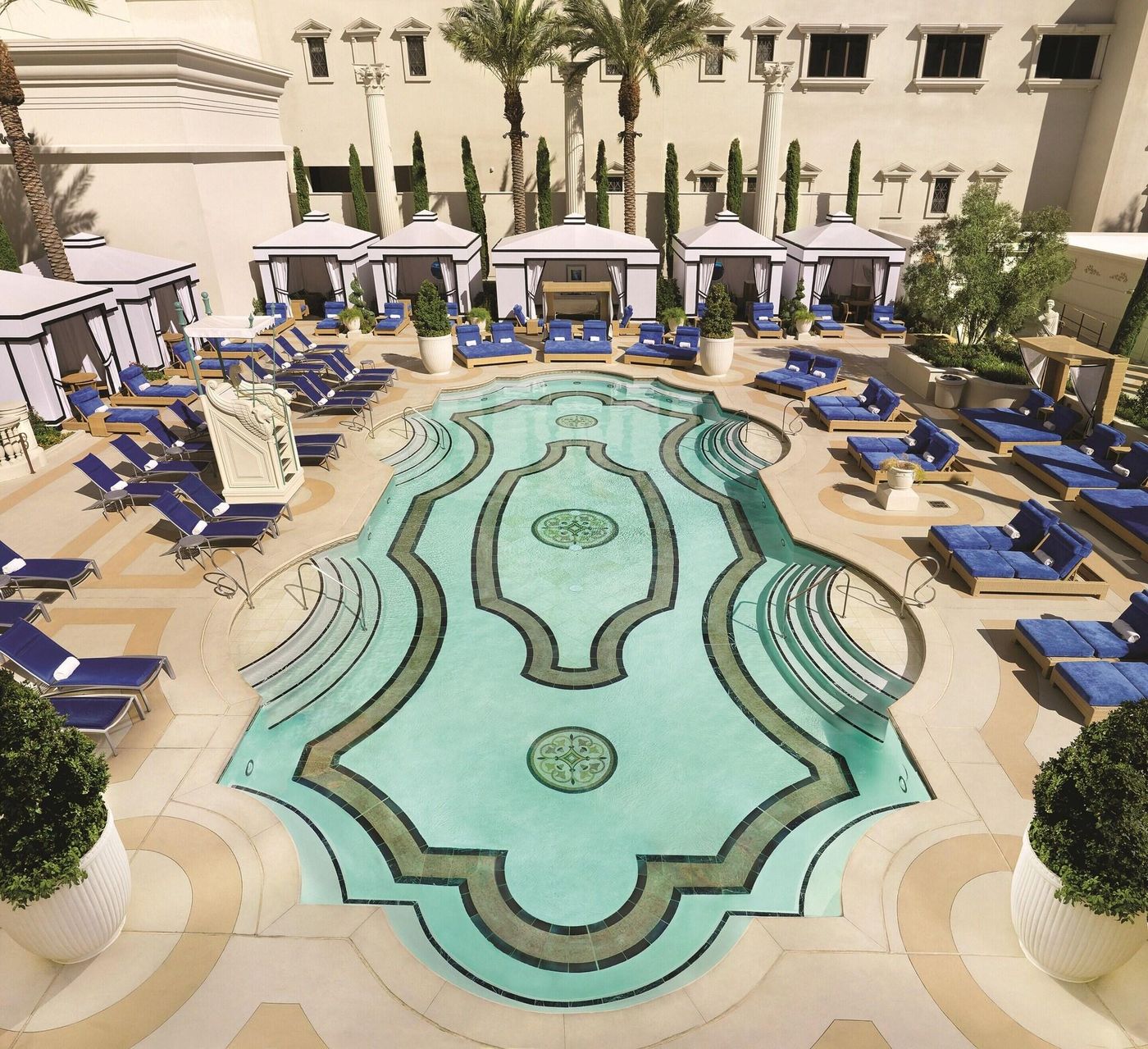 Caesars-Palace-Pool-112