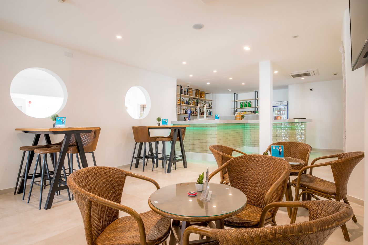 ----ncora-Park-Bar-48