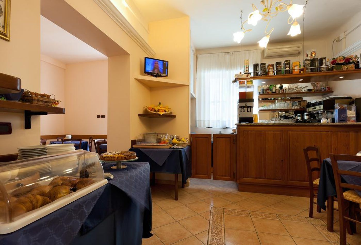 Parking-Hotel-Giardino-General-view-15