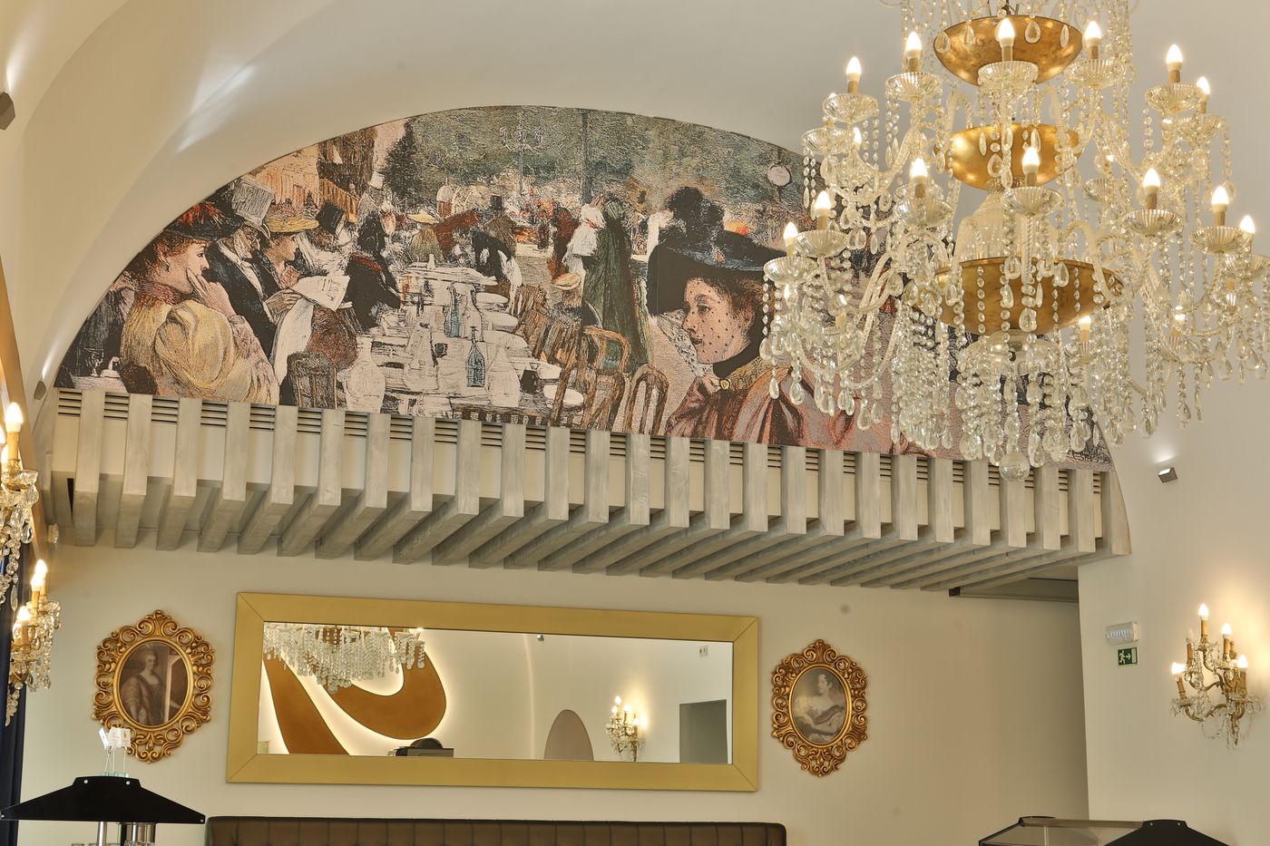 Casual-Belle-Epoque-Lisboa-Restaurant-12