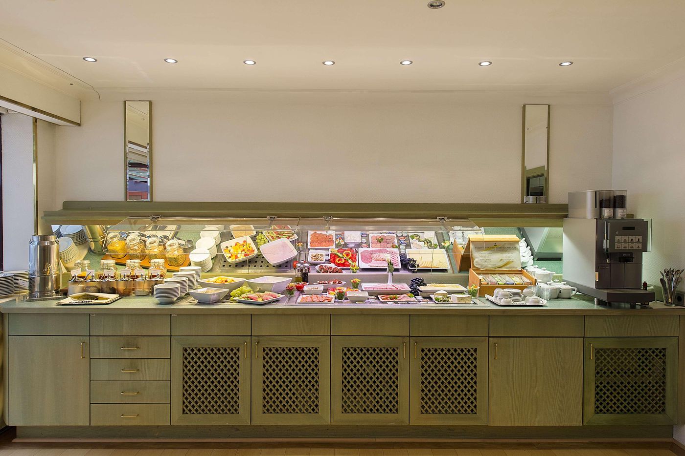 Derag-Livinghotel-Grosser-Kurfuerst-Restaurant-50