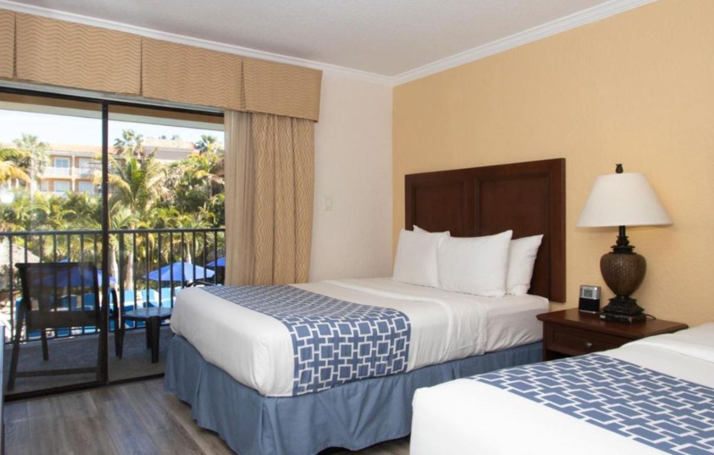 Coconut Cove All-Suites Hotel