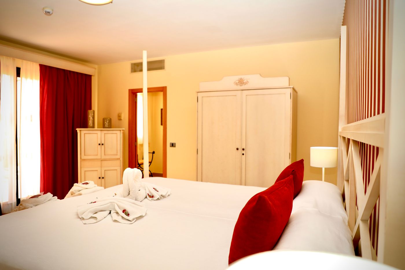 Grand-Muthu-Golf-Plaza-Hotel---Spa-Room-39