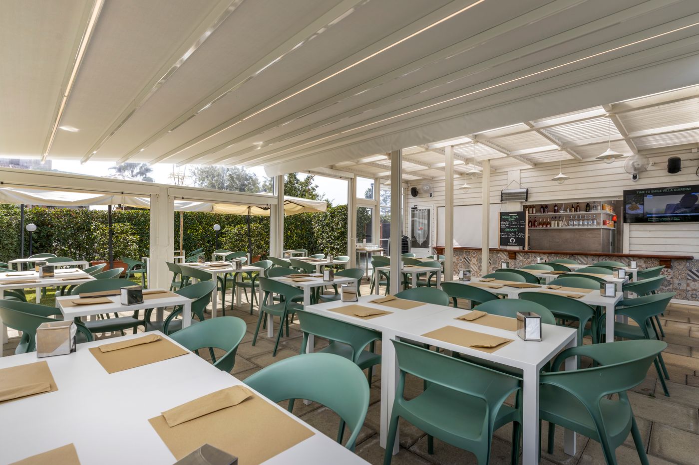 Residence-Villa-Giardini-Restaurant-55