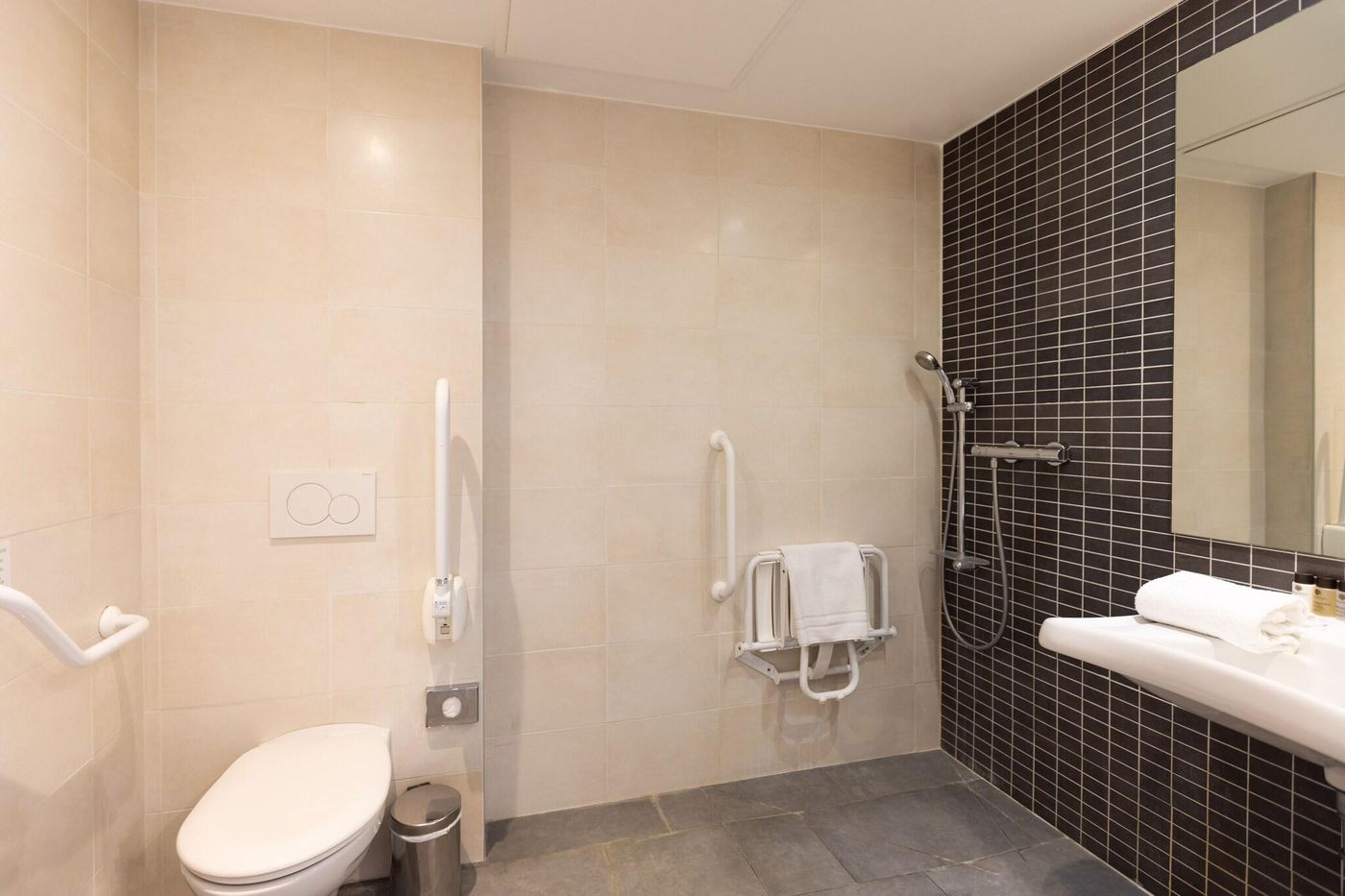 Luxotel-Cannes-Room-27