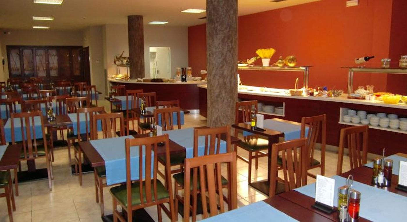 Petit Palau - Adult Only (14+)