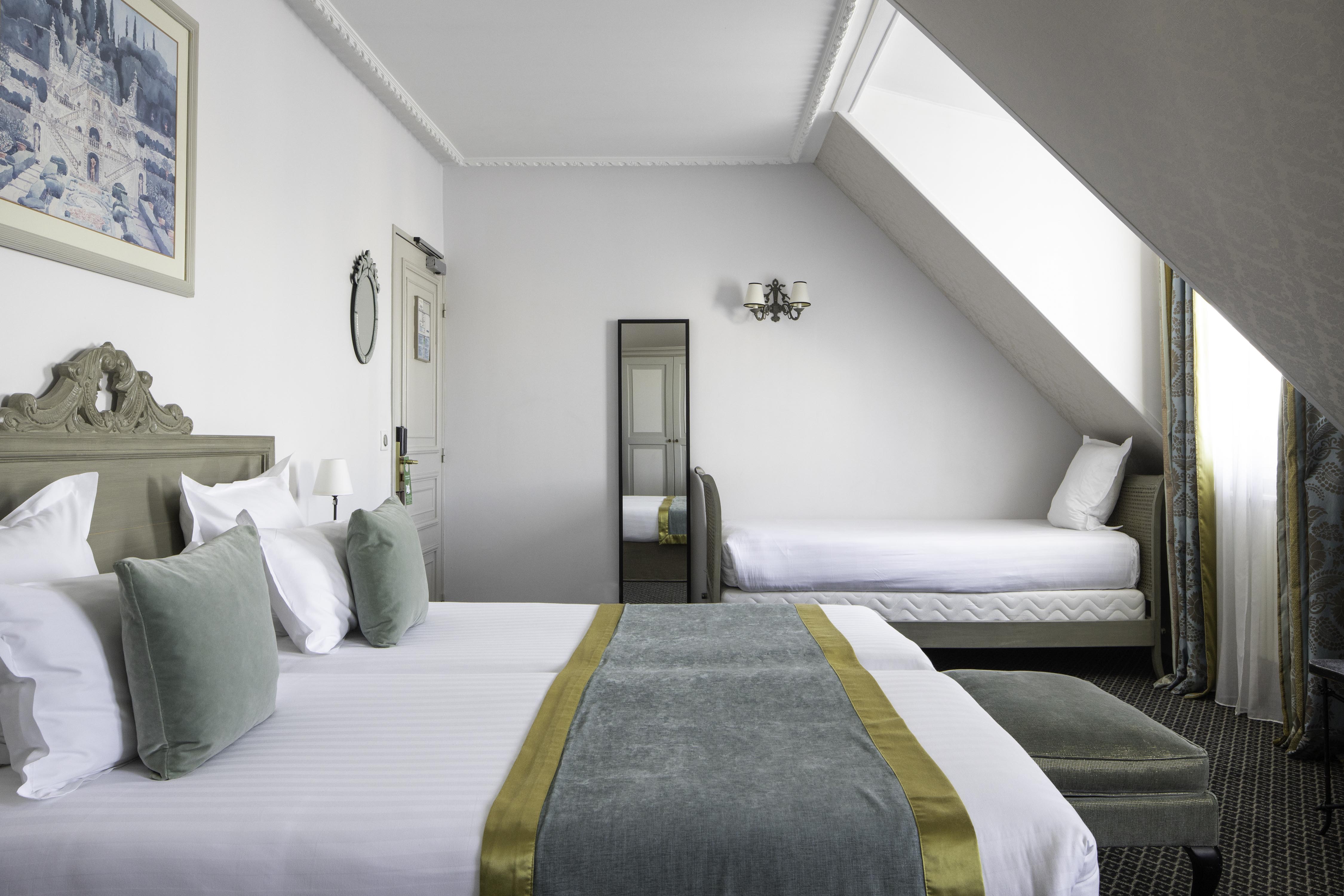 Bradford-Elysees-Astotel-Room-30