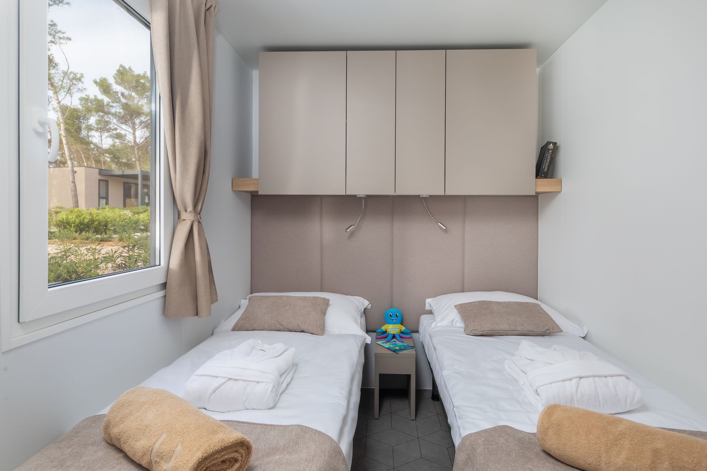 Aminess-Avalona-Camping-Resort-Room-54