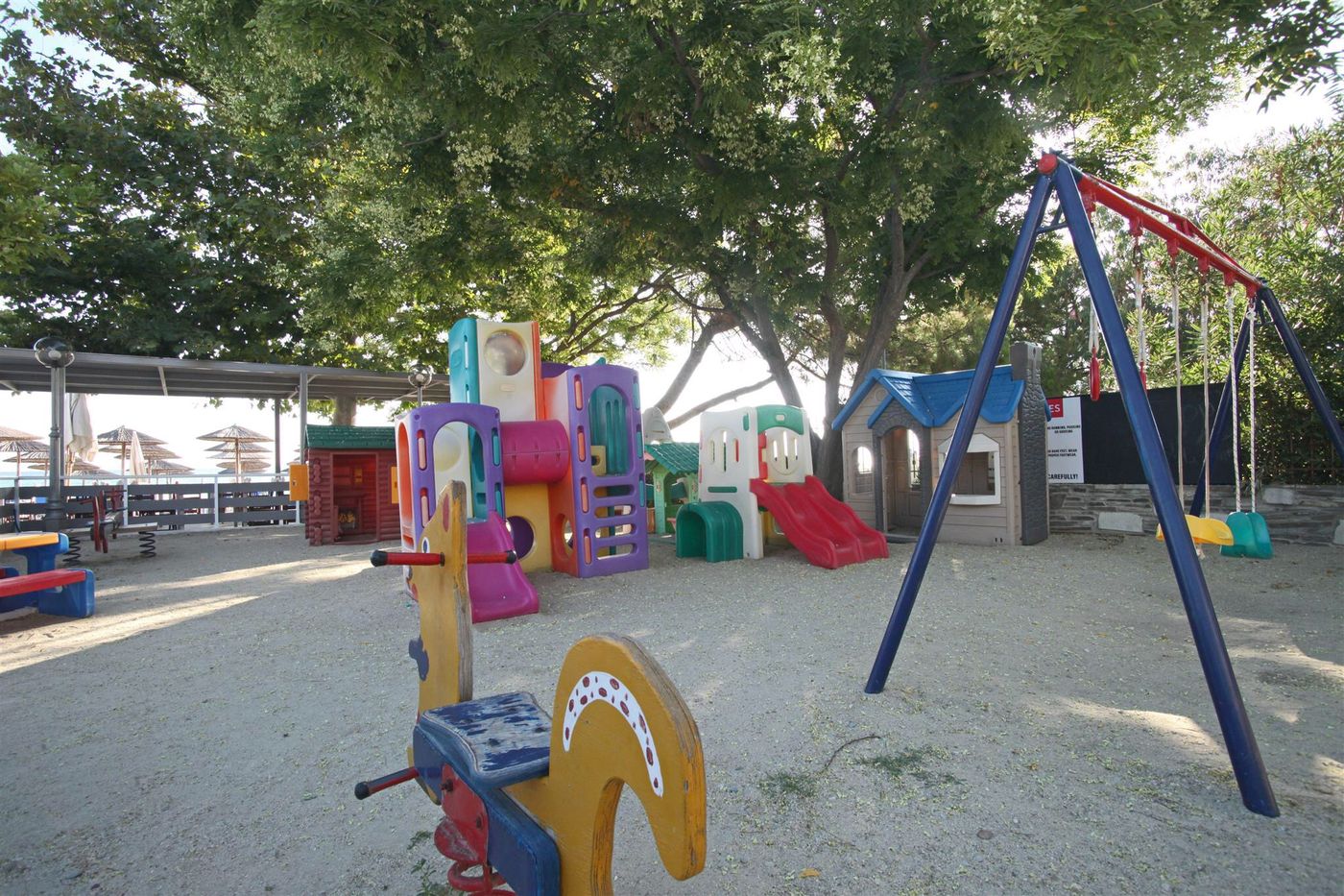 Naias-Beach-Hotel-Sports-and-Entertainment-44