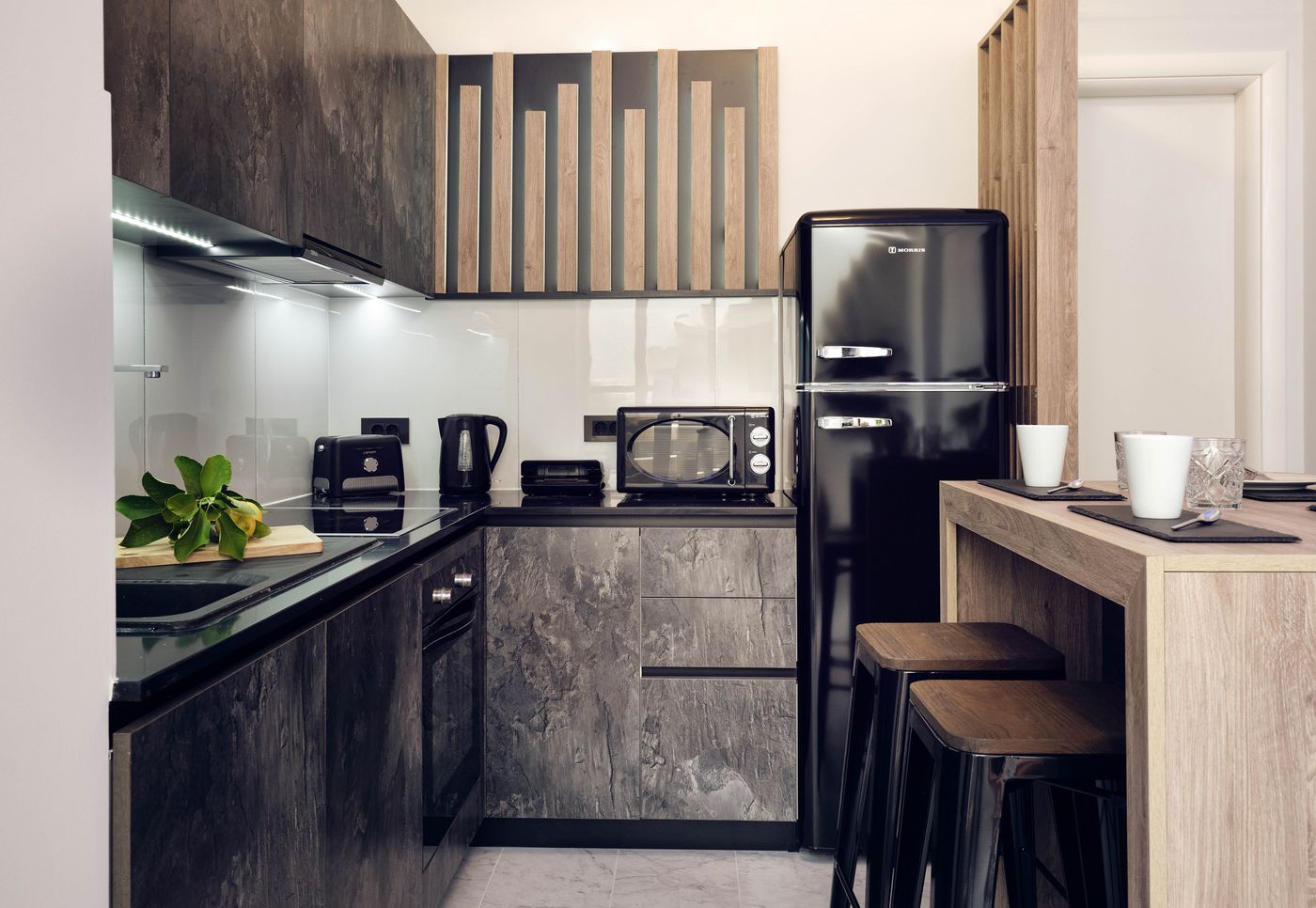 Savvas & Joanna Boutique