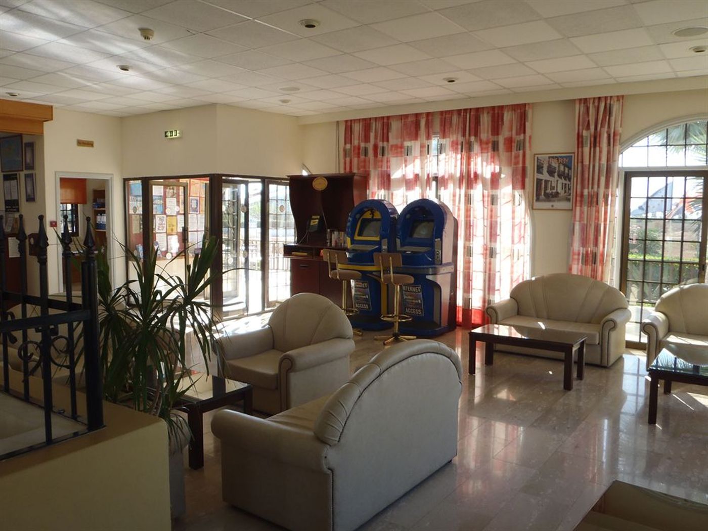 Cosmelenia Apartments