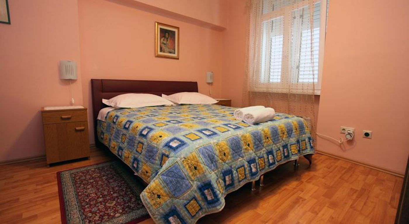 Split Apartments - Peric