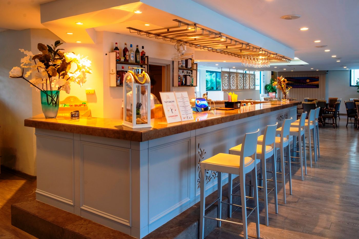 Queen-s-Park-Le-Jardin-Bar-25