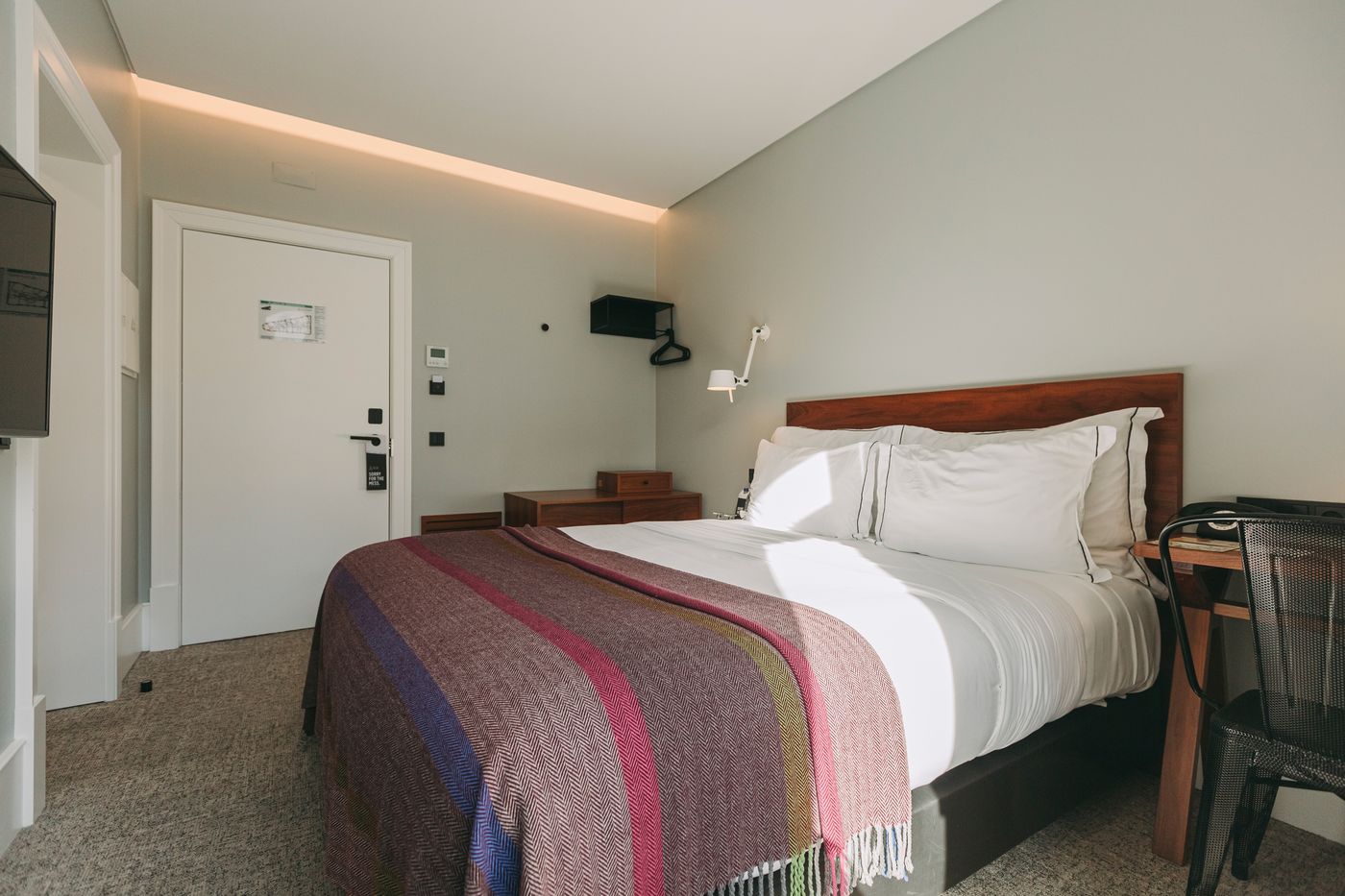 1908-Lisboa-Hotel-Room-3