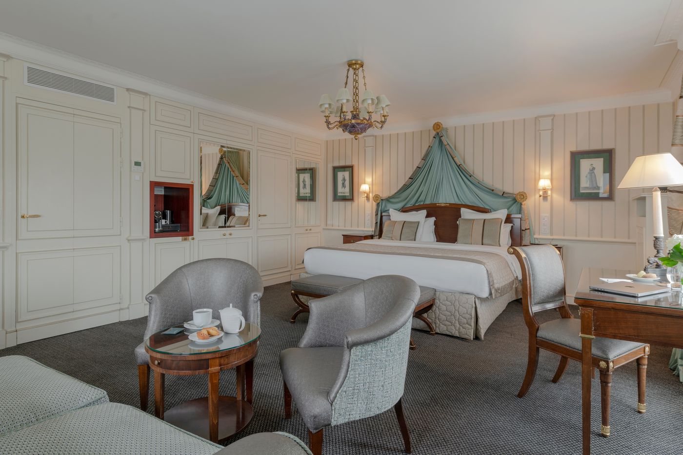 H----tel-Napol----on-Paris-Room-39