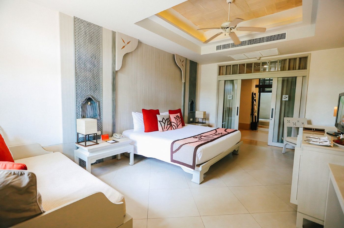 Melati-Beach-Resort-and-Spa-Room-25