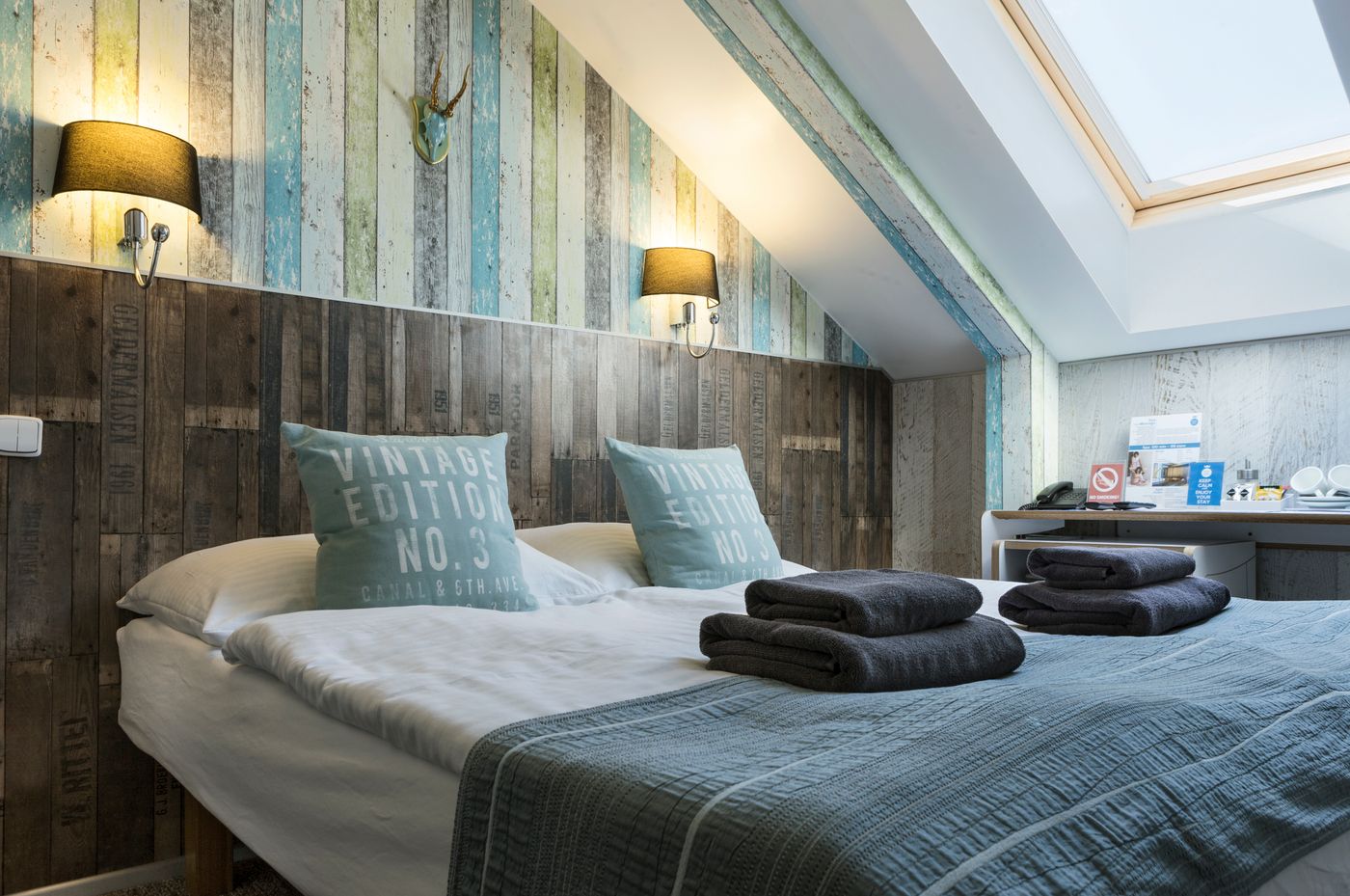 Royal-Court-Hotel-Room-14