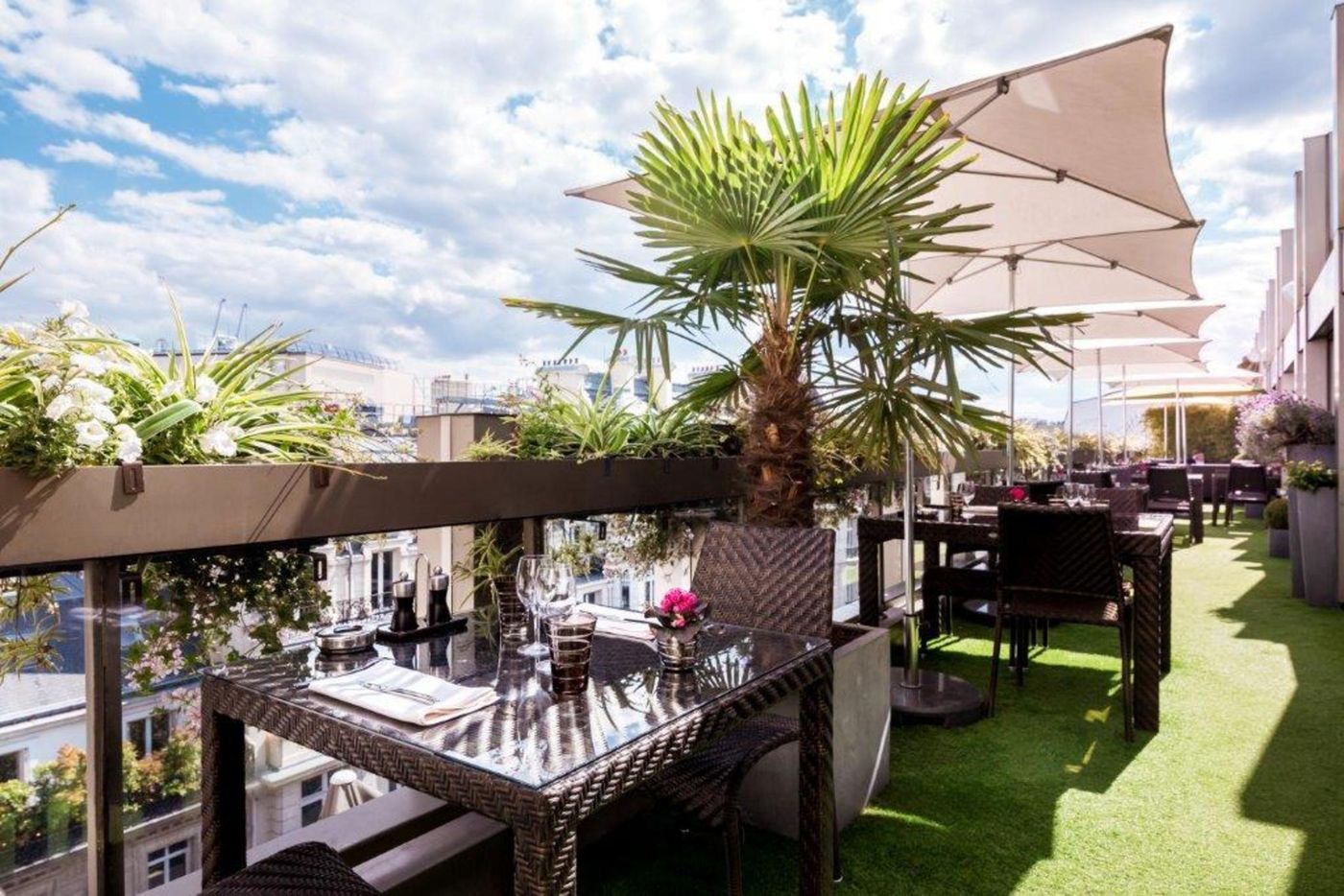 Warwick-Paris-Terrace-42