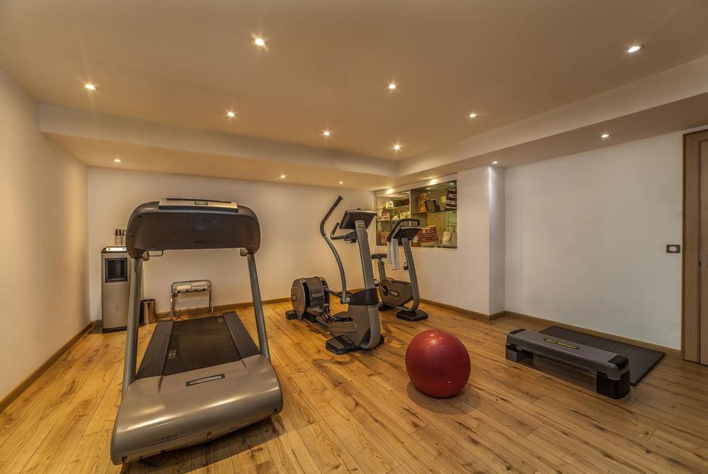 Montaigne---Spa-Sports-and-Entertainment-28